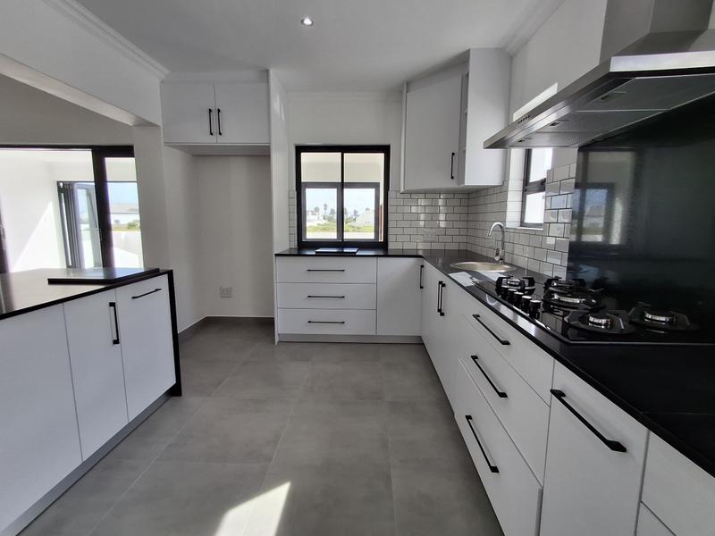 2 Bedroom Property for Sale in Britannia Bay Western Cape